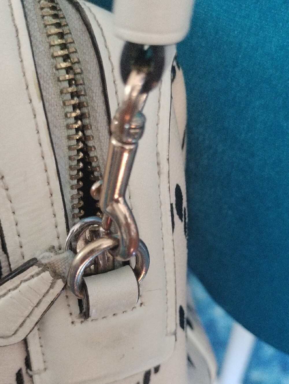 Coach Cream and Black Chevron Satchel/Crossbody Bag Vintage! - Picture 4 of 9